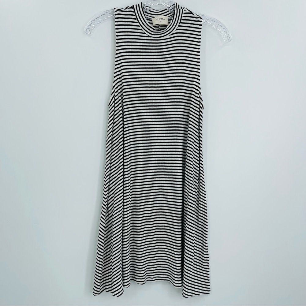 Everly Stripe Trapeze Dress Womens‎ L Black White Ribbed Mock Neck Stretch